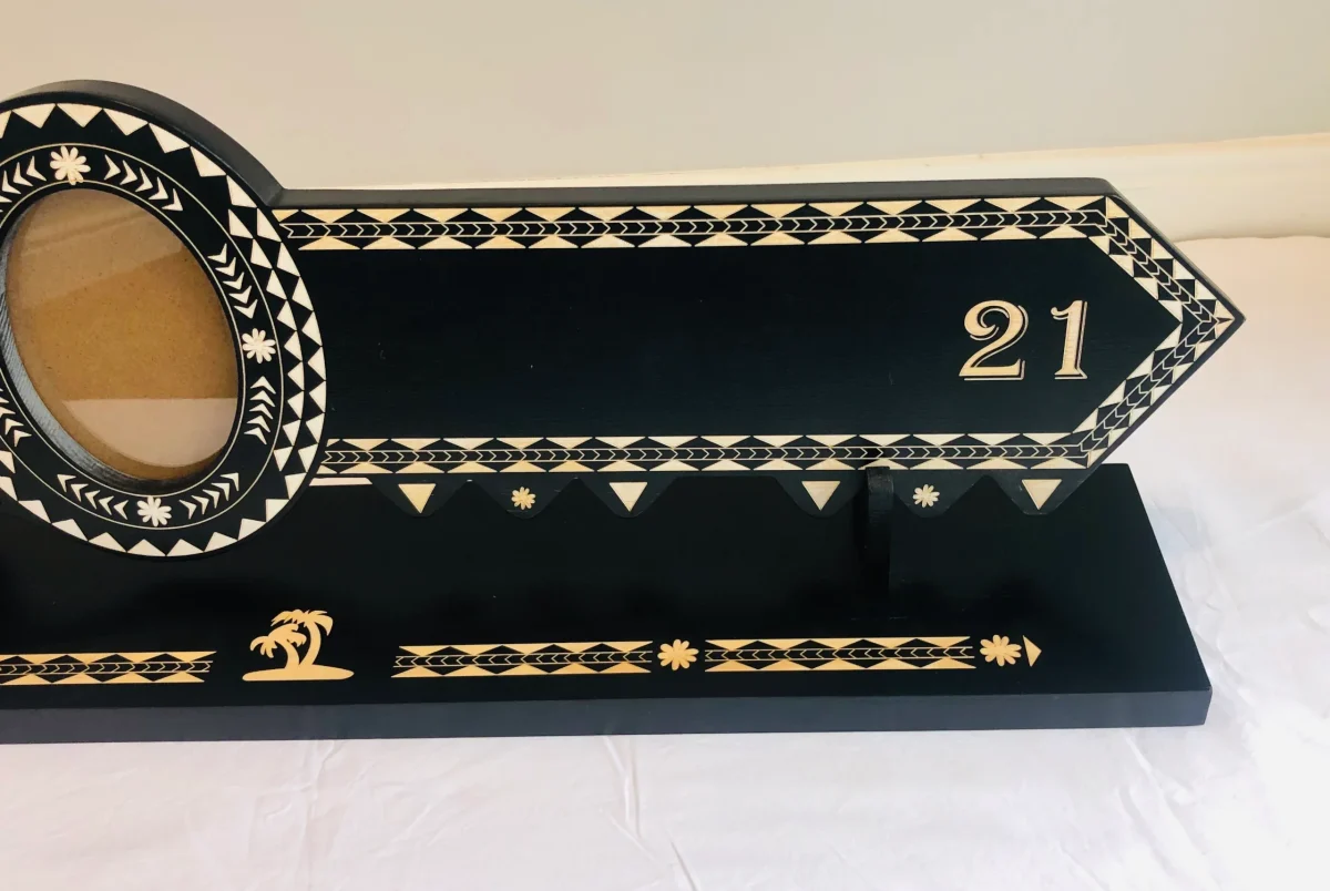 21st Key With Stand Island Design 094