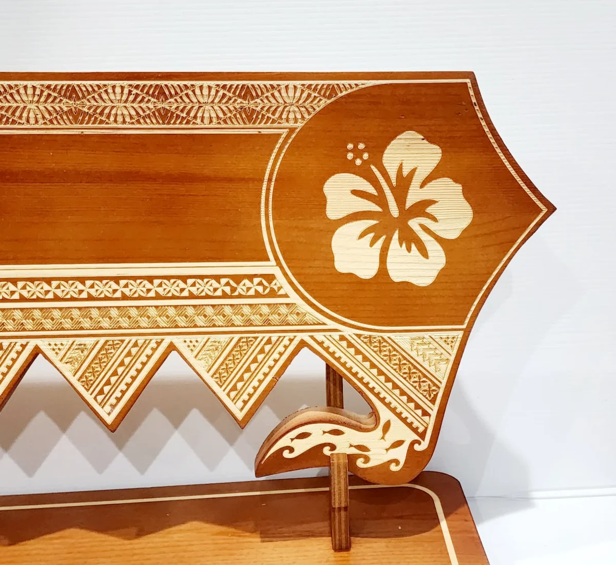 21st Wooden Key Brown Shade Island Design On Stand With Hibiscus Flower