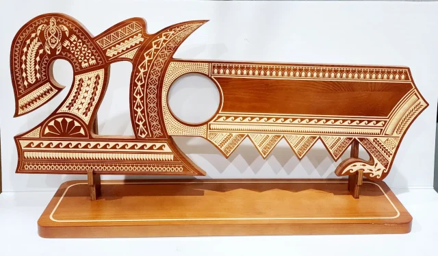 21st Wooden Key Brown Shade Island Design On Stand With Polynesian Tattoo Design Hui Turtle Triple Twist