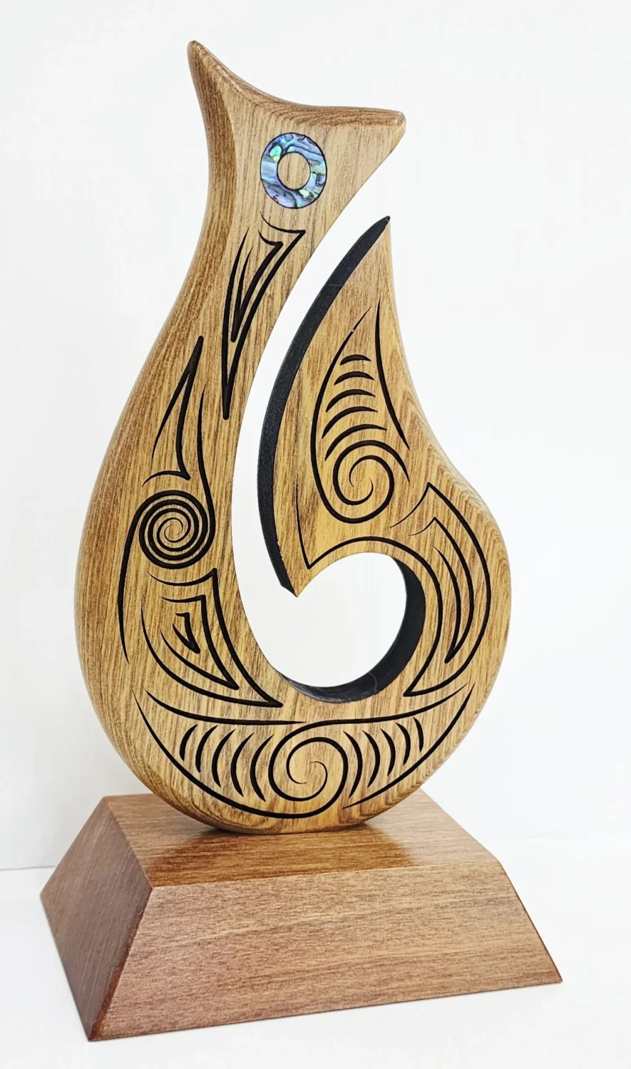 260mm Māori Matau (Fish Hook) Carving – Handcrafted Pacific Rimu Wood Award - MD051