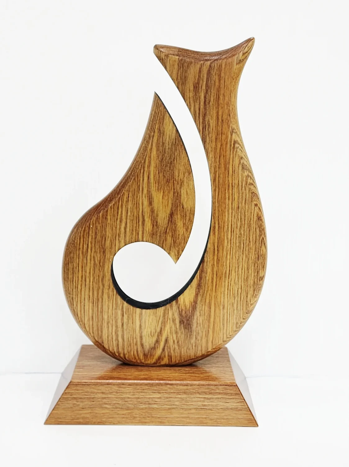 260mm Māori Matau (Fish Hook) Carving – Handcrafted Pacific Rimu Wood Award - MD051