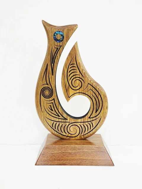 260mm Māori Matau (Fish Hook) Carving – Handcrafted Pacific Rimu Wood Award - MD051