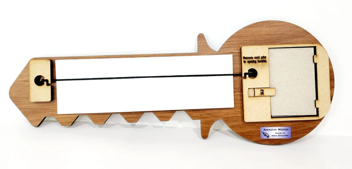 70th Key with Paua Inlay & Oval Picture Frame
