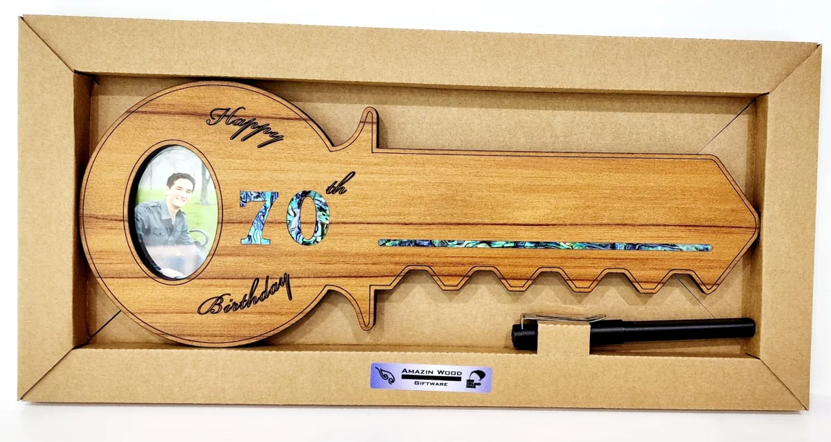 70th Key with Paua Inlay & Oval Picture Frame