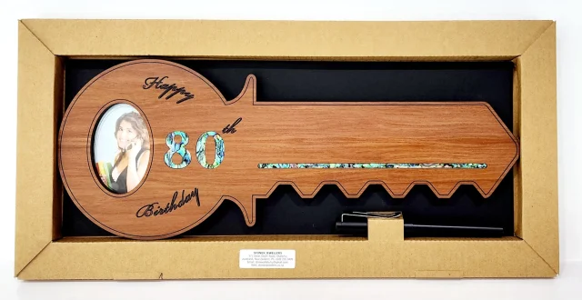 80th Key with Paua Inlay & Oval Picture Frame