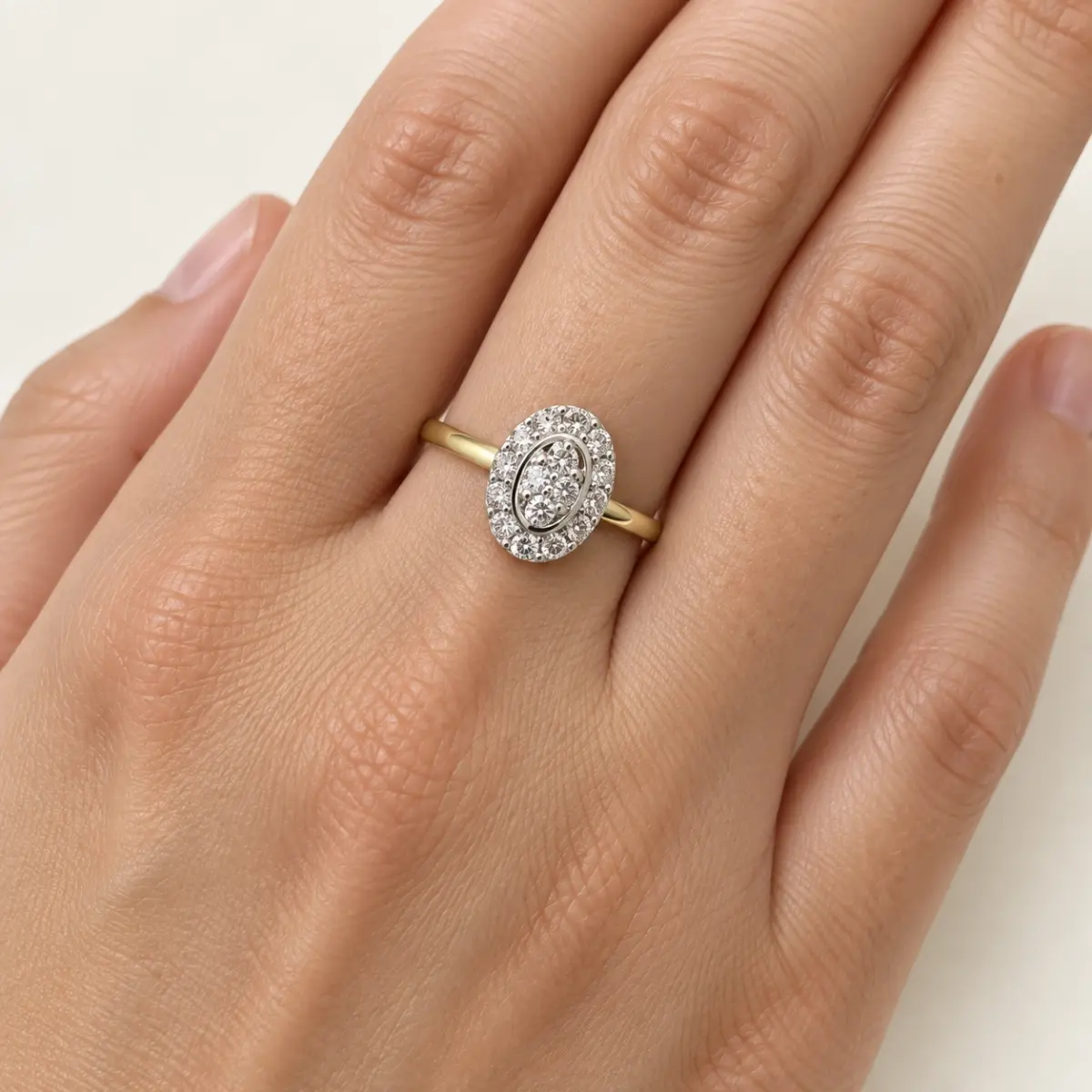 9ct Gold Ladies Cubic Zirconia Ring 006