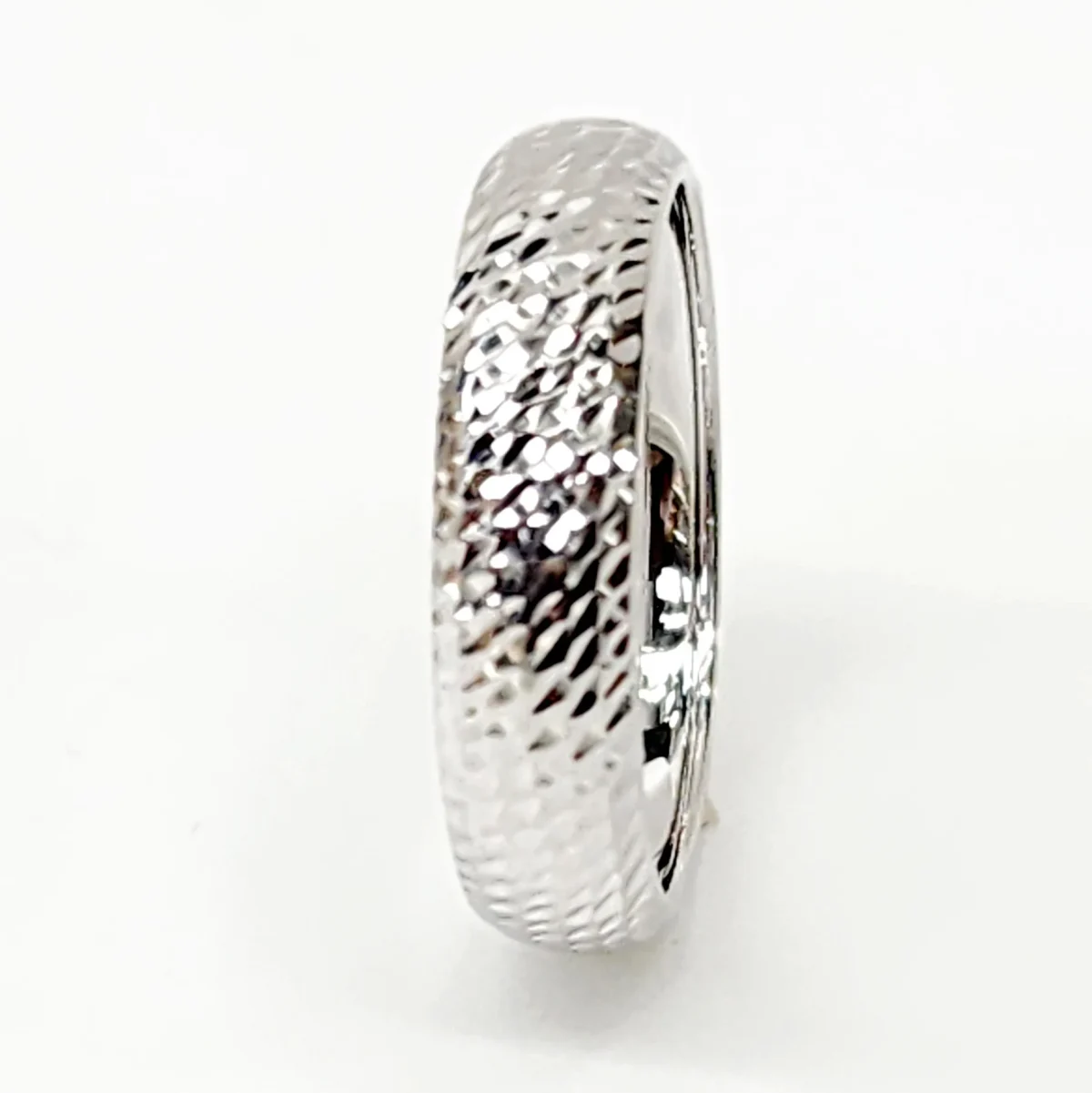 9ct White Gold 5mm Wide Diamond Cut Half Round Wedding Ring