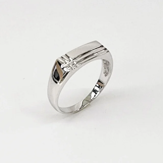 9ct White Gold Engraved Rectangle Signet Ring - D6863/9W