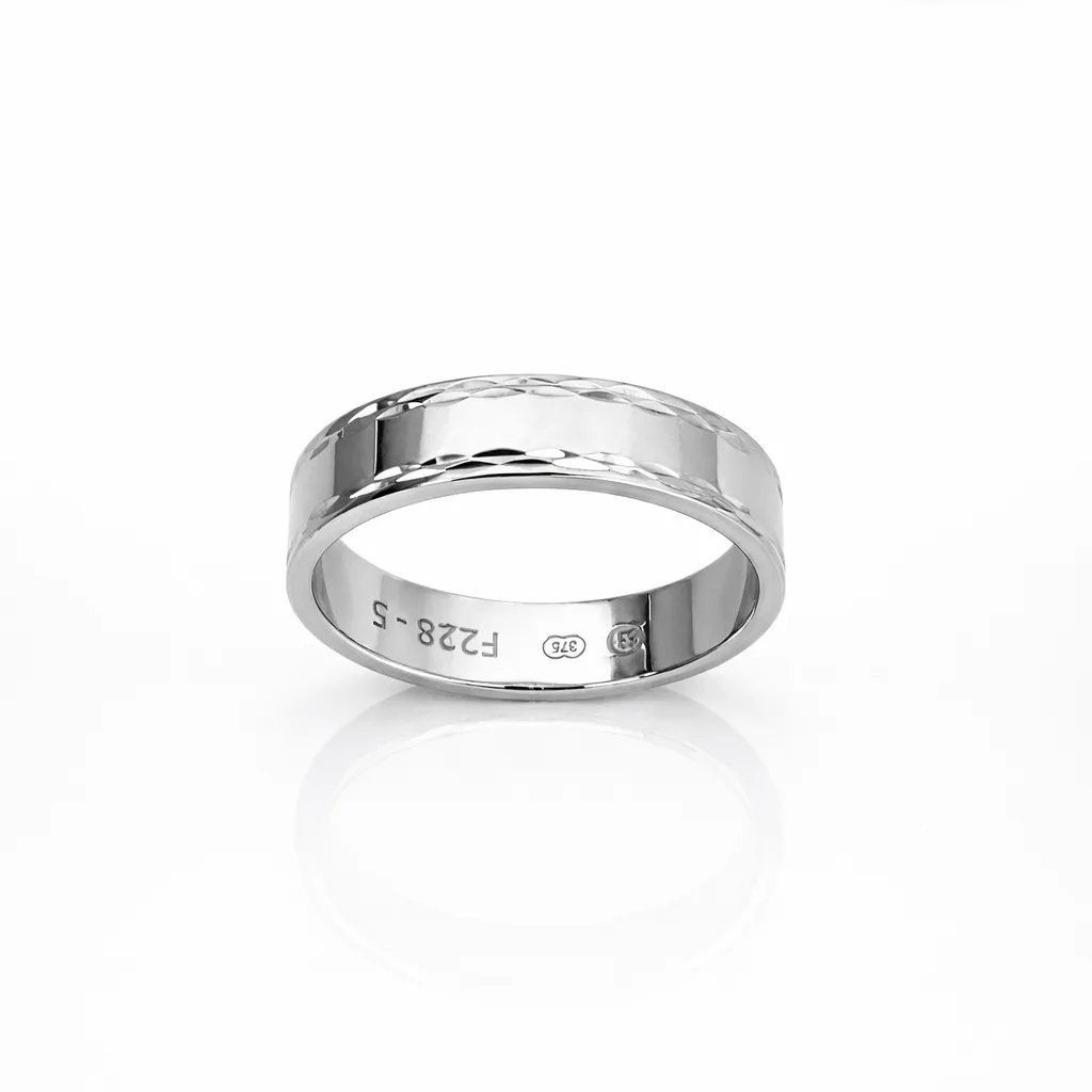 9ct White Gold Gents Patterned Wedding Ring – 5mm – Size R - F228/5