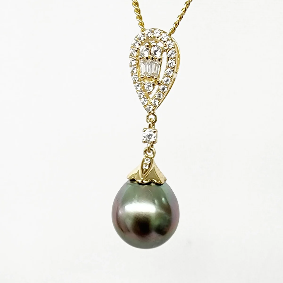 9ct Yellow Gold 11.0-11.50mm Teardrop Tahitian Black Pearl with Cubic Zirconia Setting Pendant - YP20041155/1