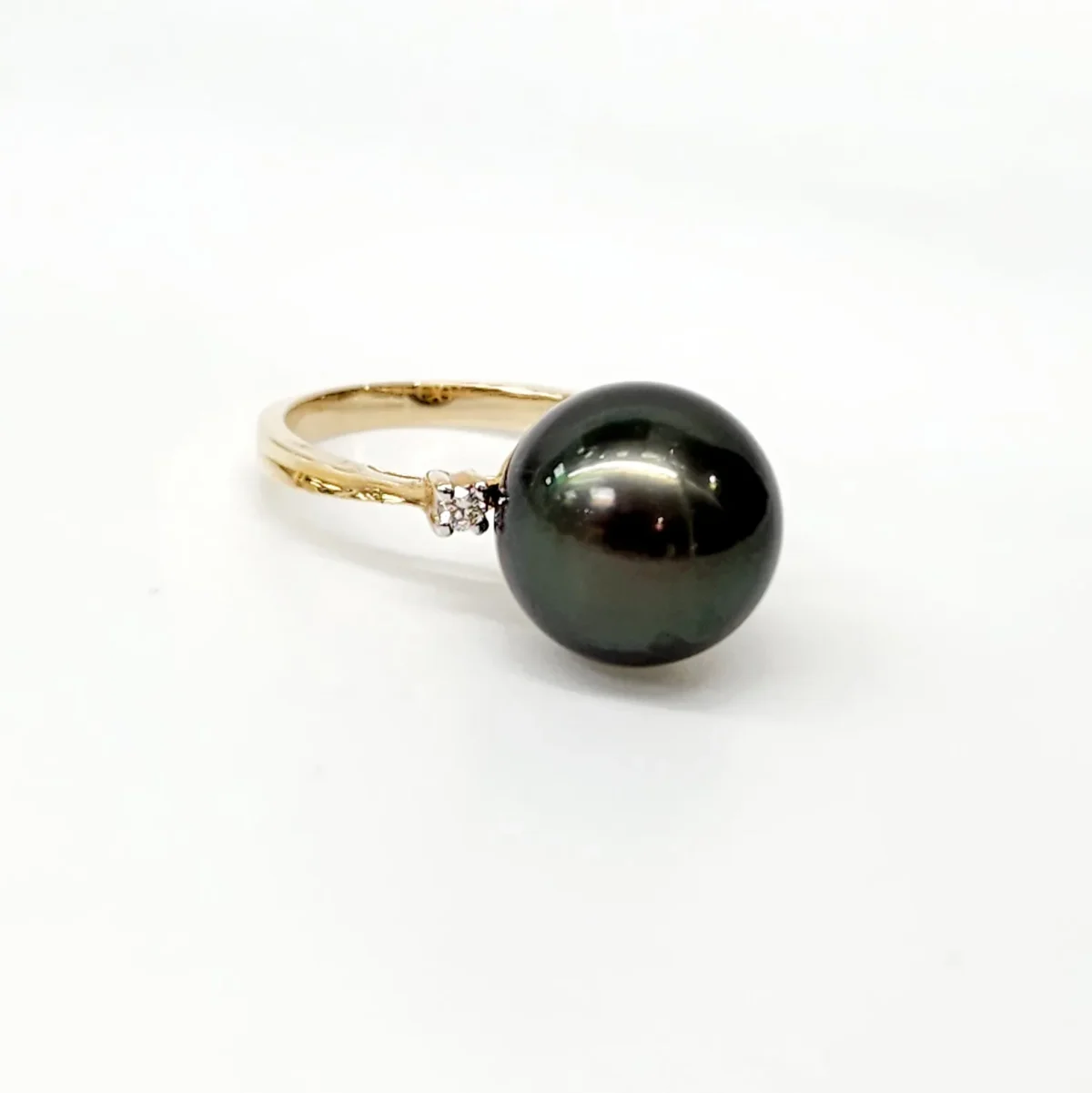 9ct Yellow Gold 13mm Tahitian Black Pearl Ring with Diamond Setting