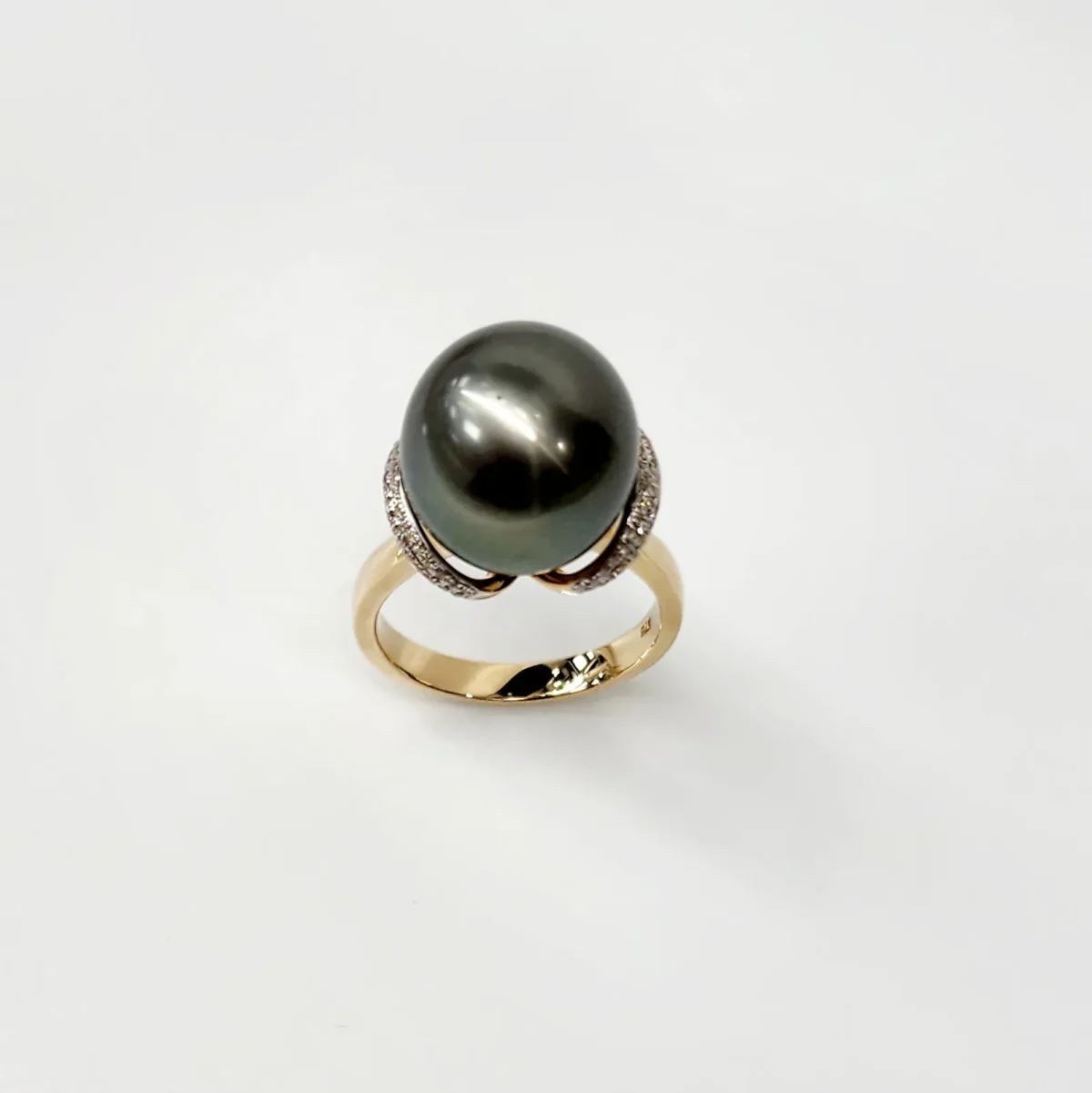 9ct Yellow Gold 14mm Tahitian Black Pearl Ring with Diamond Setting