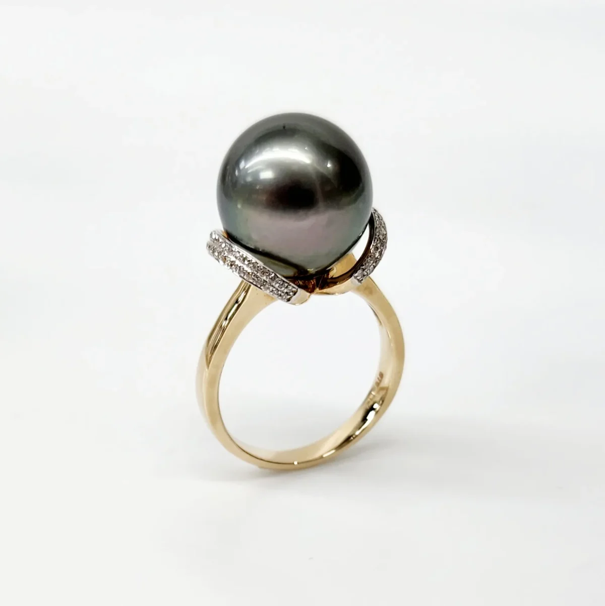 9ct Yellow Gold 14mm Tahitian Black Pearl Ring with Diamond Setting
