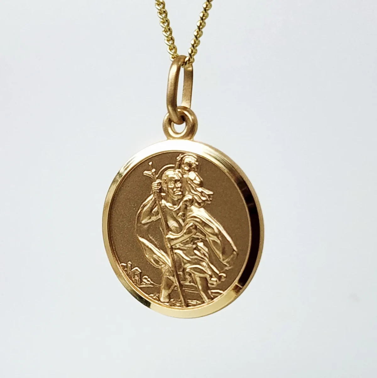 9ct Yellow Gold 18mm Round Saint Christopher Pendant - 5P0034