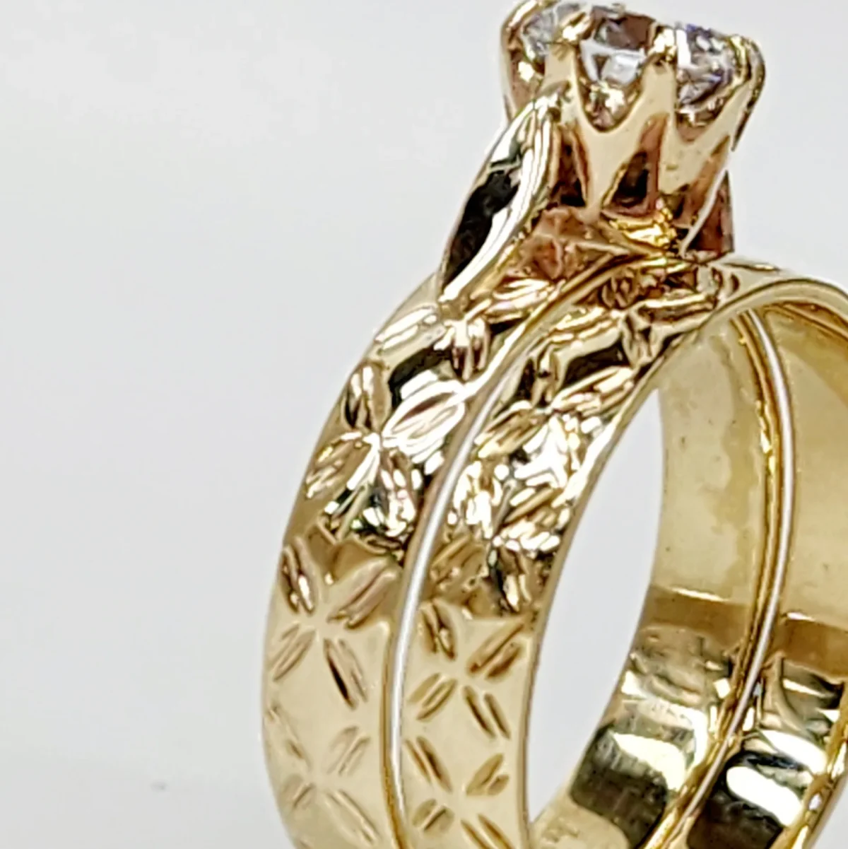 9ct Yellow Gold 2 Piece Wedding Set with Polynesian Design and Cubic Zirconia Setting