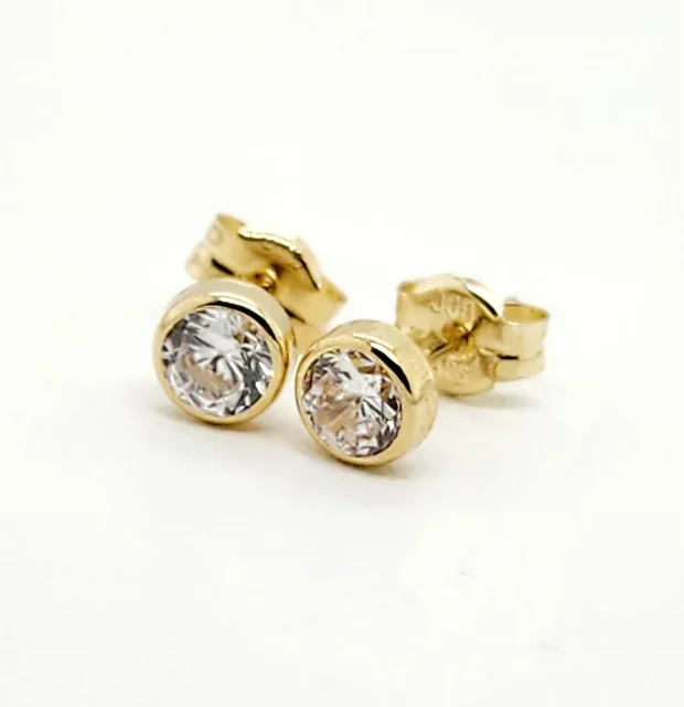 9ct Yellow Gold 4mm Round Bezel Set Cubic Zirconia Stud Earrings