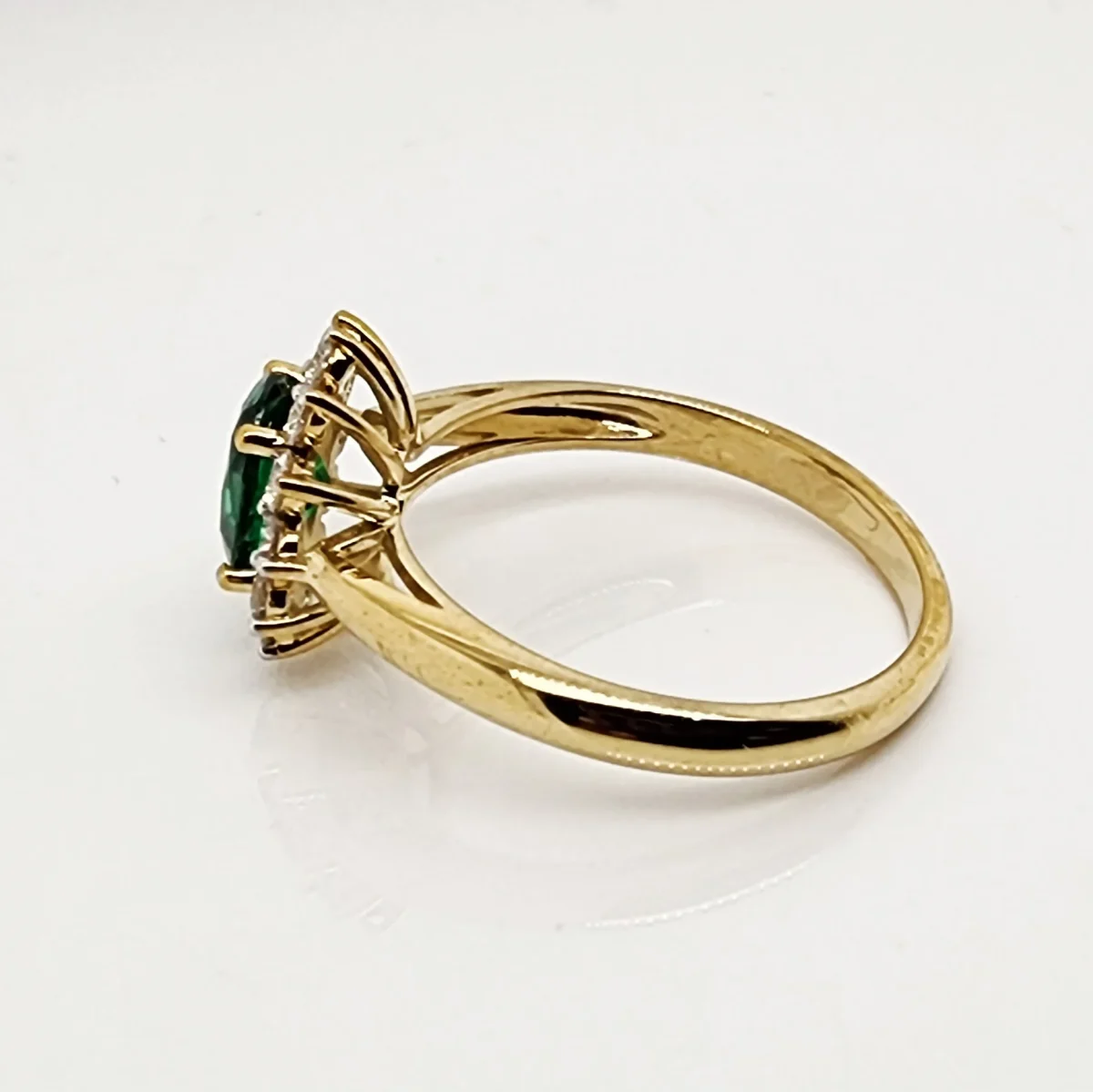 9ct Yellow Gold 6 x 8 Oval Created Emerald with 0.54ct LAB Diamond Halo Setting - D/A469CELGD