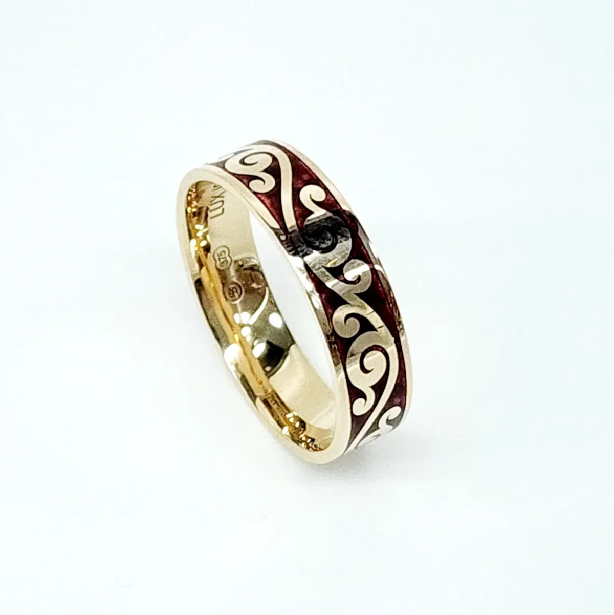 9ct Yellow Gold 6mm Wide Koru Patterned with Red Spectrum Infill Wedding / Dress Ring