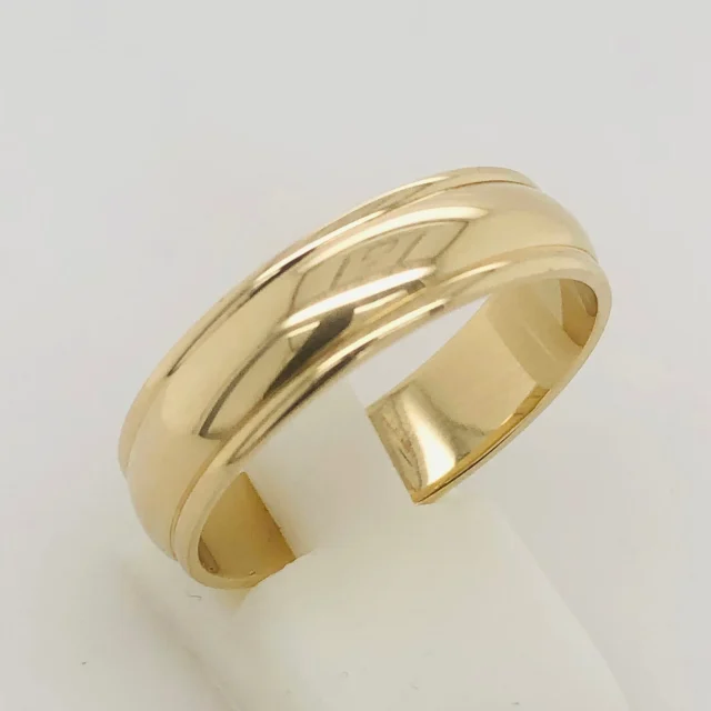 9ct Yellow Gold 6mm Wide Wedding Band