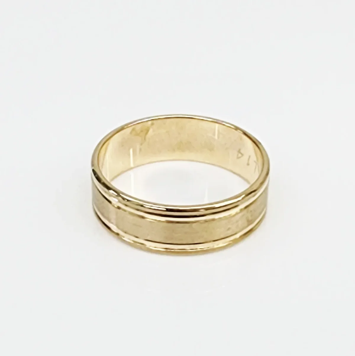 9ct Yellow Gold 7mm Grooved Wedding Band - 6L0014