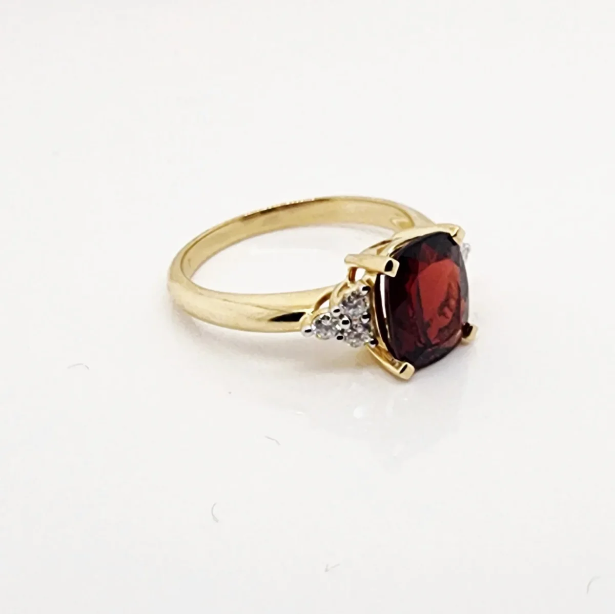 9ct Yellow Gold 8 x 10 Cushion Cut Garnet with 0.25ct Trio LAB Diamond Accents - D/A467GARLGD
