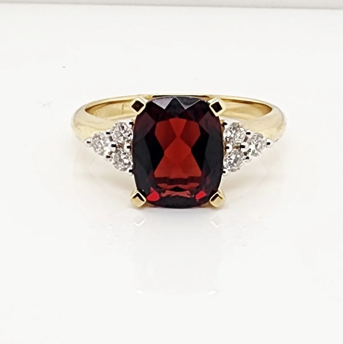 9ct Yellow Gold 8 x 10 Cushion Cut Garnet with 0.25ct Trio LAB Diamond Accents - D/A467GARLGD