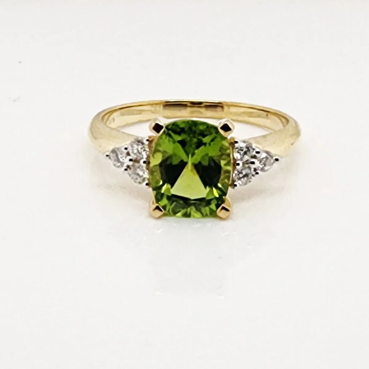 9ct Yellow Gold 8 x 10 Cushion Cut Peridot with 0.25ct Trio LAB Diamond Accents - D/A467PERLGD