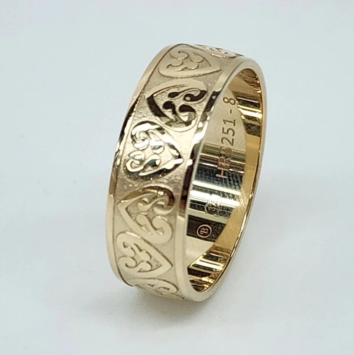 9ct Yellow Gold 8mm Wide Kowhaiwhai Patterned Wedding Ring