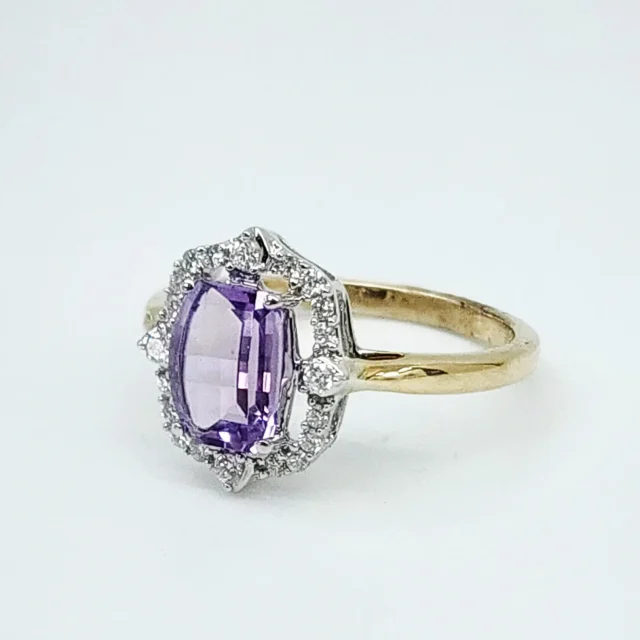 9ct Yellow Gold Amethyst & Diamond Halo Ring 6x8mm Cushion, TDW 0.18ct - 5R0017
