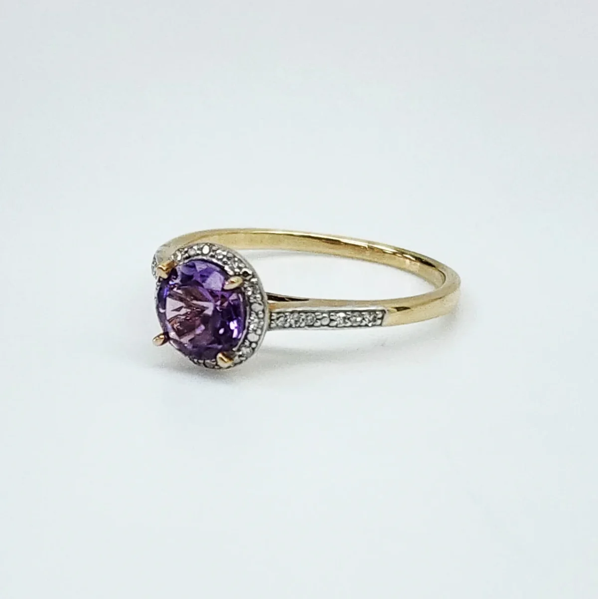 9ct Yellow Gold Amethyst & Diamond Halo Ring TDW 0.064ct - 5RG1020