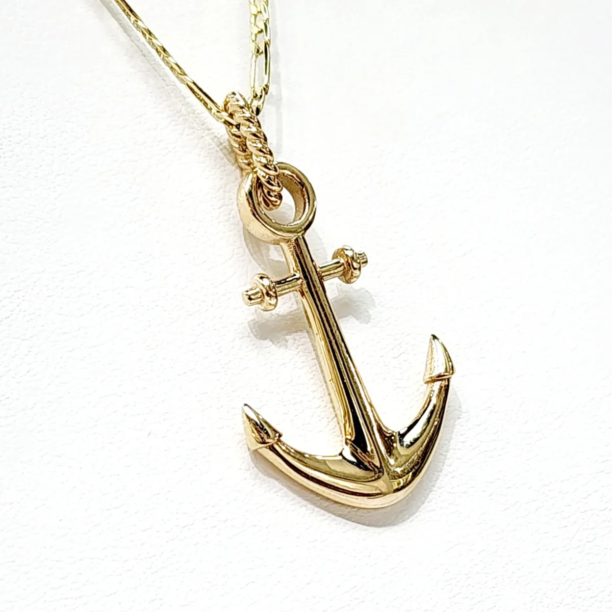 9ct Yellow Gold Anchor Pendant
