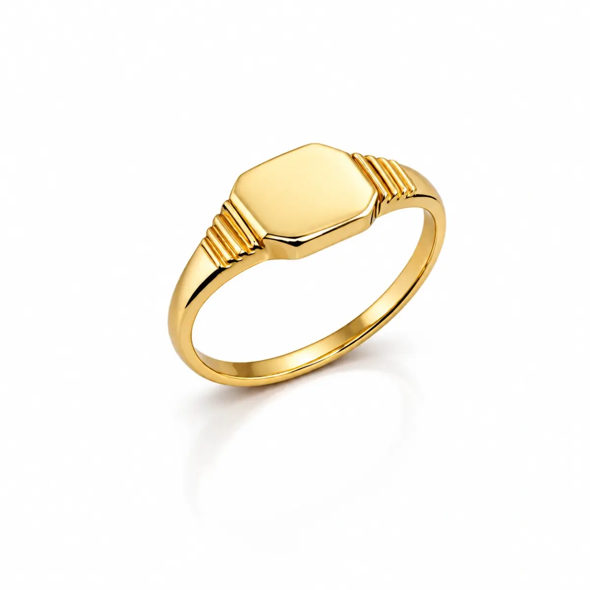 9ct Yellow Gold Classic Signet Ring – 7.7mm x 8.2mm Unisex - LD981X