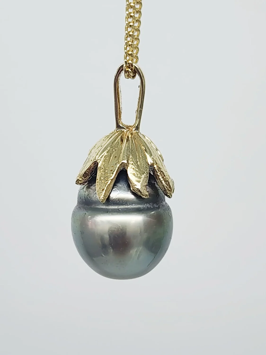 9CT Yellow Gold Cook Island Black Pearl Pendant – 11mm Teardrop Pearl with Solid Gold Cap - 9CTTBZCOOK