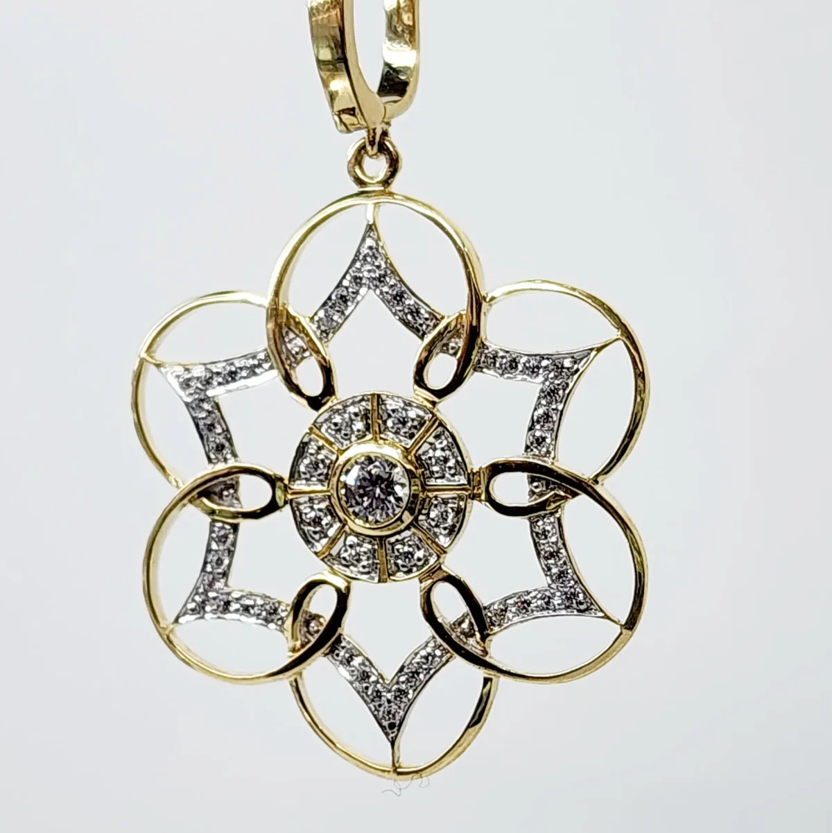 9ct Yellow Gold Cubic Zirconia Setting Round Pendant
