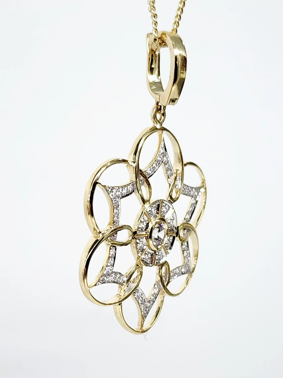 9ct Yellow Gold Cubic Zirconia Setting Round Pendant
