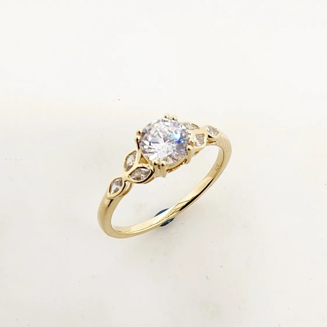 9ct Yellow Gold Cubic Zirconiac Engagement Ring Vintage Petal Vine Leaf Band
