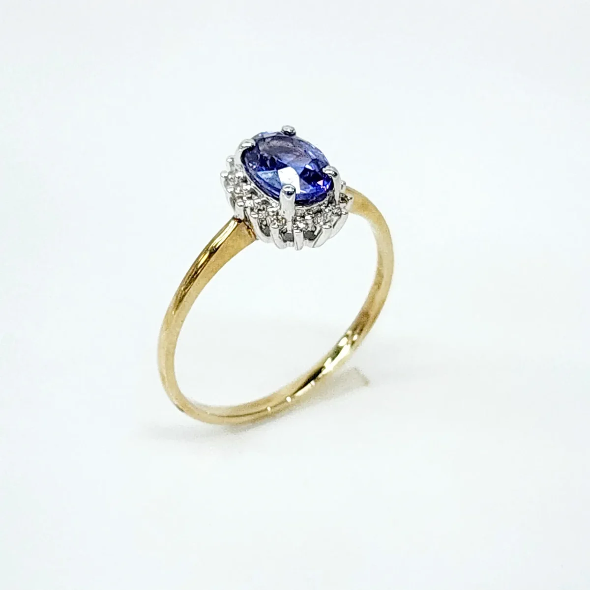 9ct Yellow Gold Diamond Cluster with Ceylon Sapphire Ring