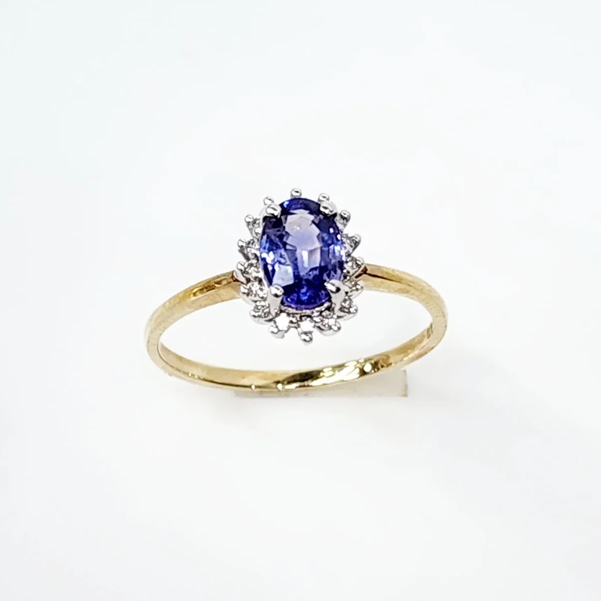9ct Yellow Gold Diamond Cluster with Ceylon Sapphire Ring