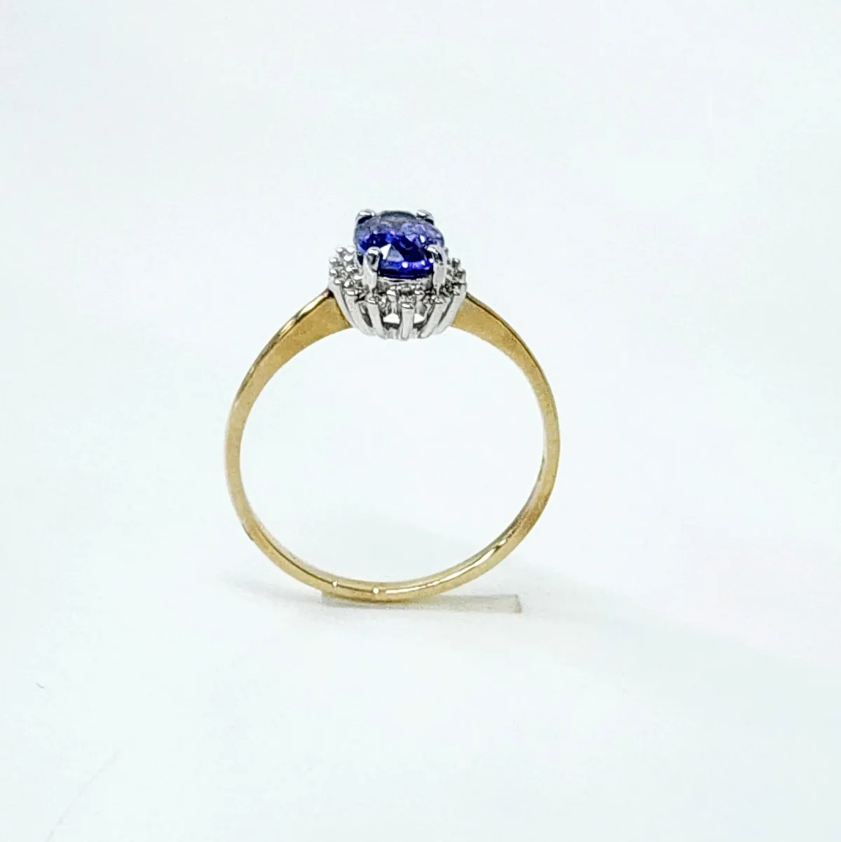 9ct Yellow Gold Diamond Cluster with Ceylon Sapphire Ring