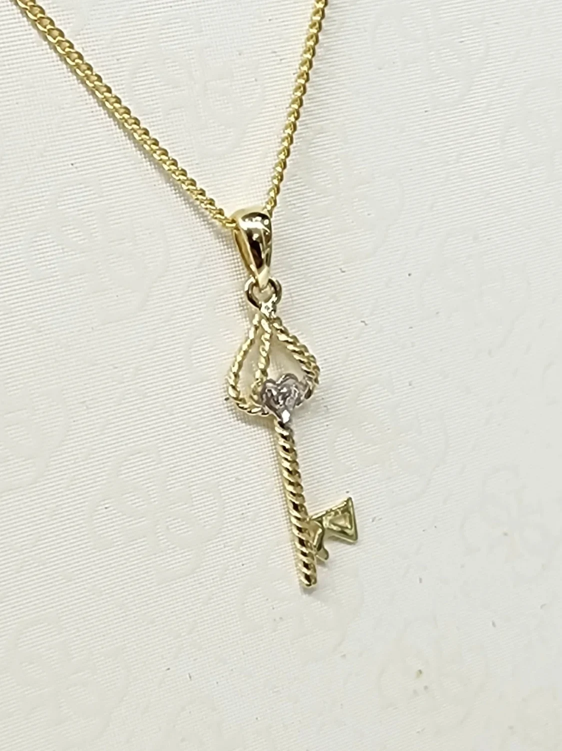 9ct Yellow Gold Diamond Set 21st Key Pendant