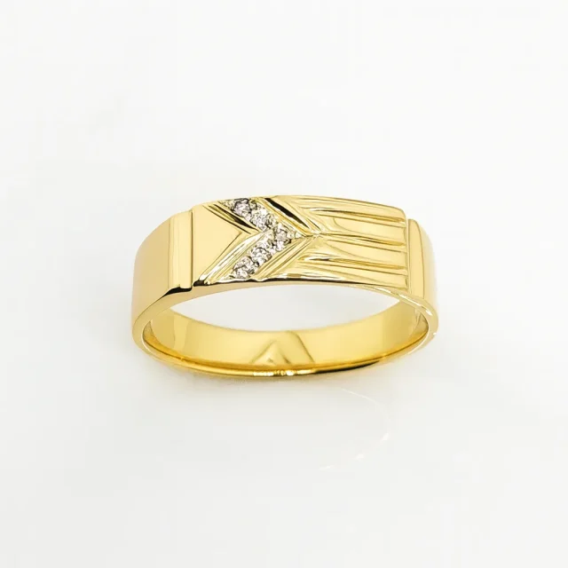 9ct Yellow Gold Diamond-Set Chevron Band – 5.8mm Top Width