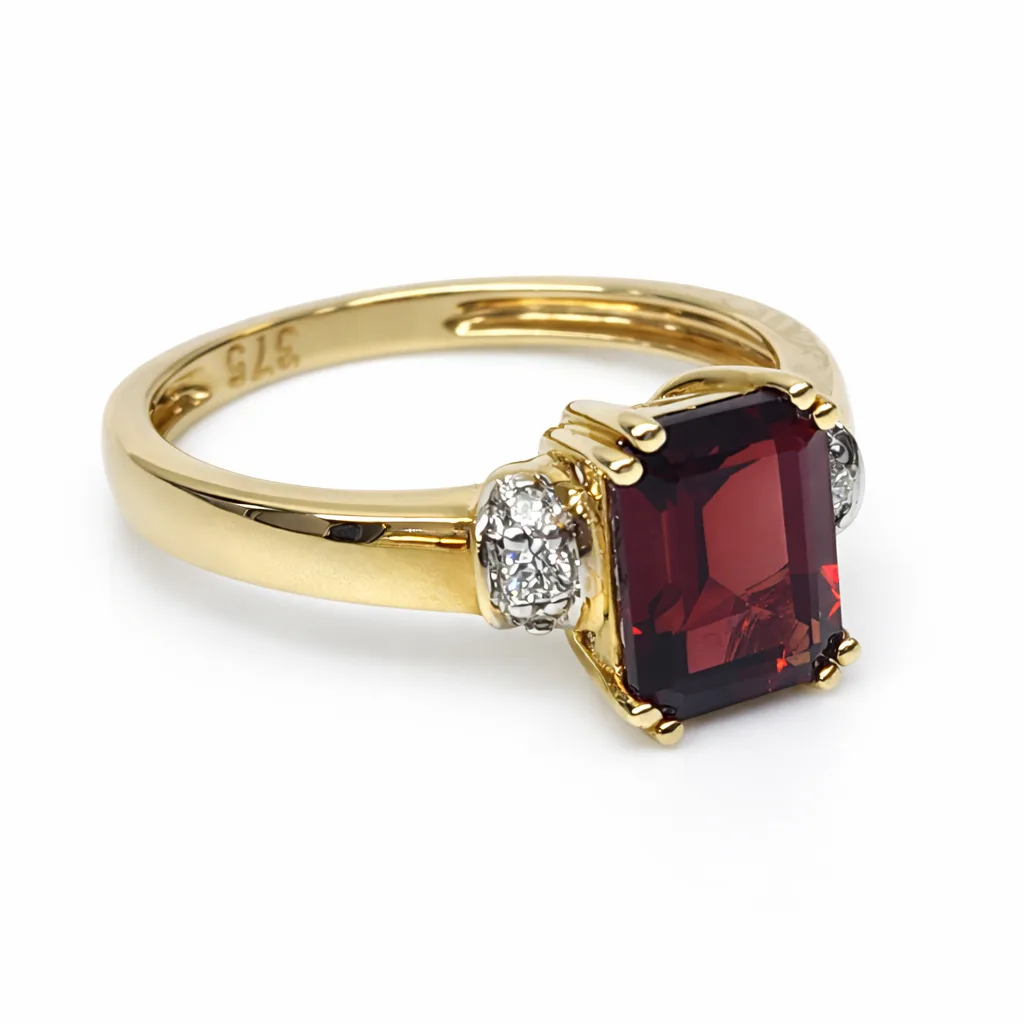 9ct Yellow Gold Emerald Cut Garnet & Diamond Ring - 9CTDA35