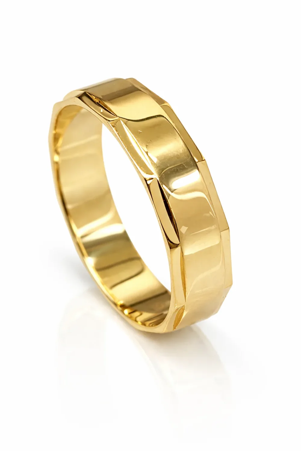 9ct Yellow Gold Gents Faceted Ring – 6mm Wide – Size Y - F223/6