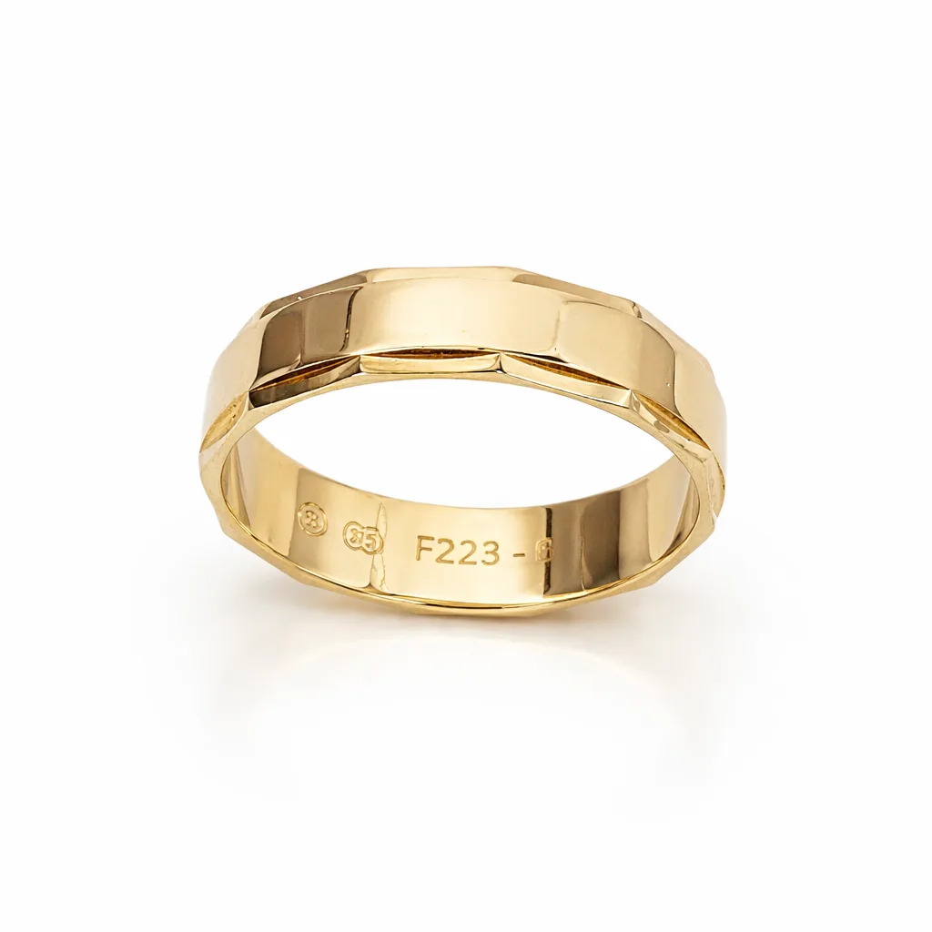 9ct Yellow Gold Gents Faceted Ring – 6mm Wide – Size Y - F223/6