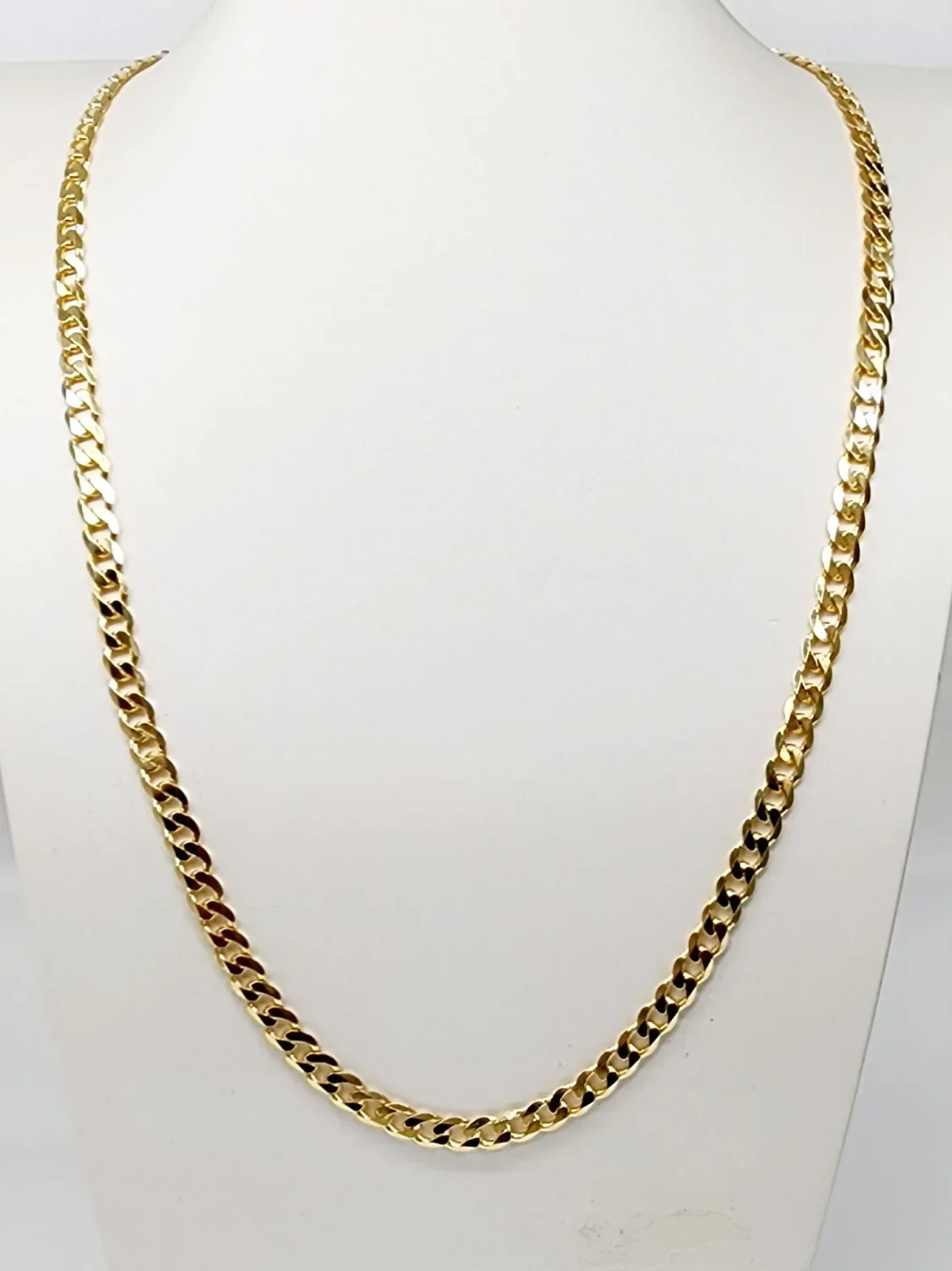 9ct Yellow Gold Gents Flat Bevel Sided Diamond Cut CD150 Curb Link Chain - 60cm