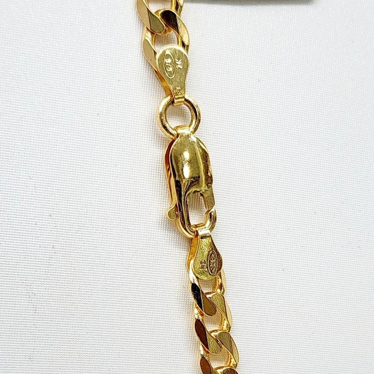 9ct Yellow Gold Gents Flat Bevel Sided Diamond Cut CD150 Curb Link Chain - 60cm
