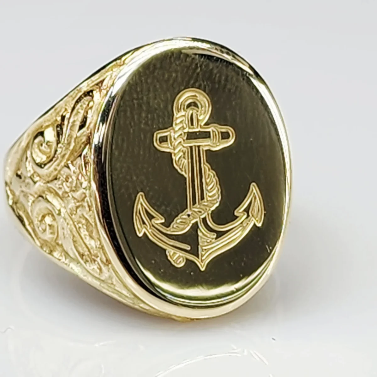 9ct Yellow Gold Gents Oval Signet Ring 22mmx16mm Engraved Anchor & Rope Design - 9YP13