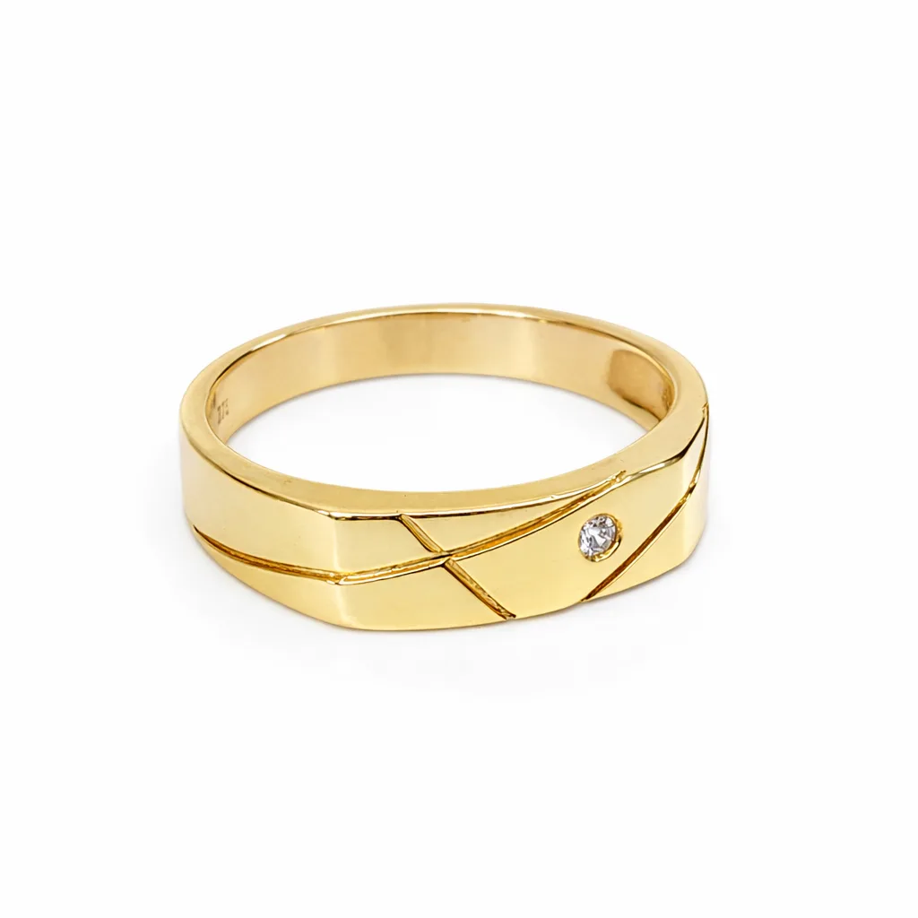 9ct Yellow Gold Gents Ring with Round Cut CZ – 5.60mm Faceted Pattern Band - 9CTD4334