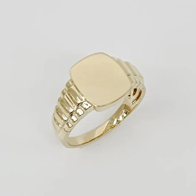 9ct Yellow Gold Gents Signet Dress Ring