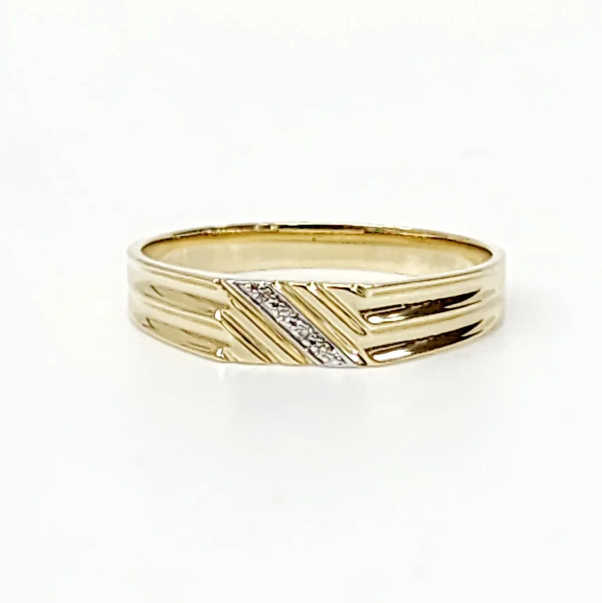 9ct Yellow Gold Gents Wedding / Dress Ring with 0.02ct Diamond